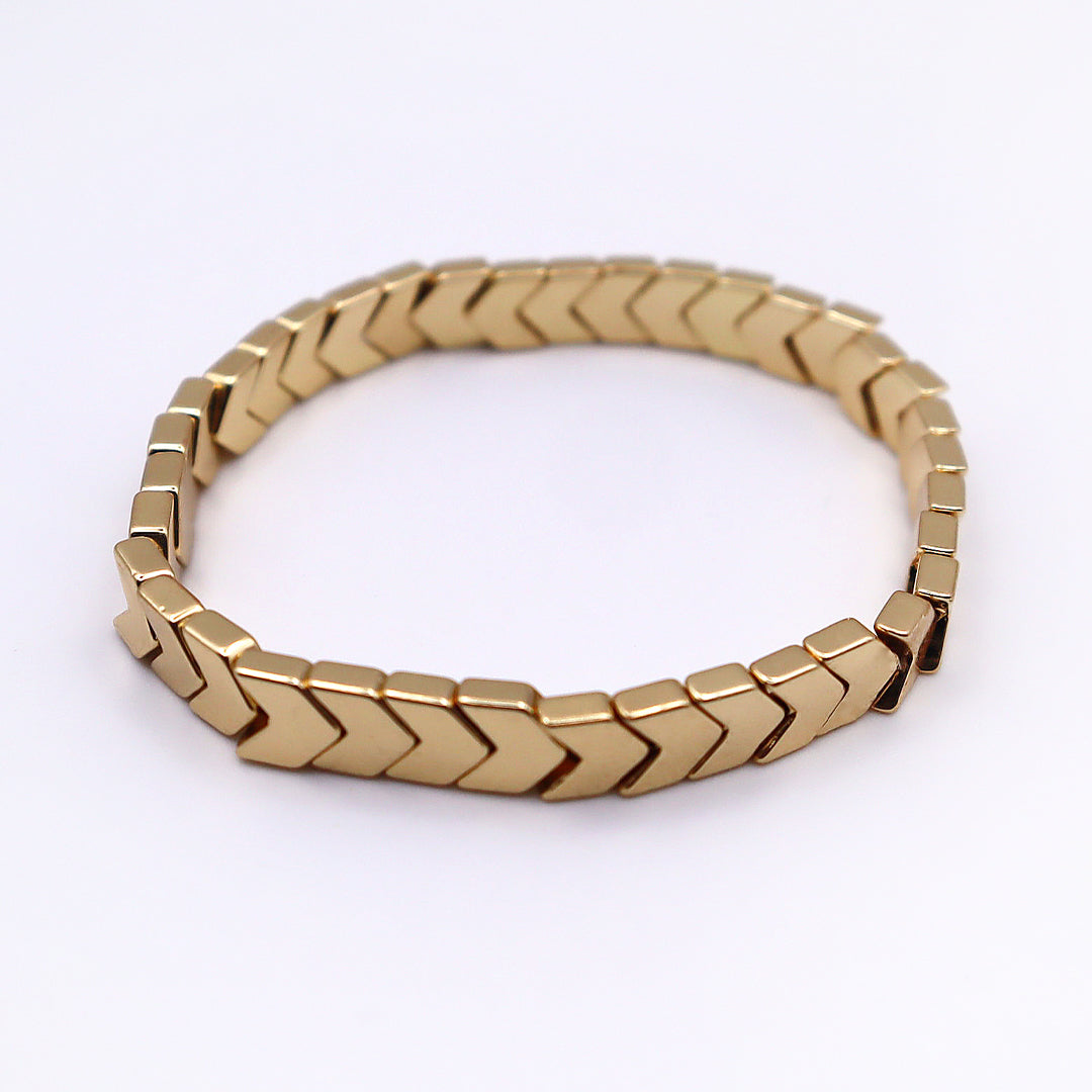 gold zigzag beaded bracelet